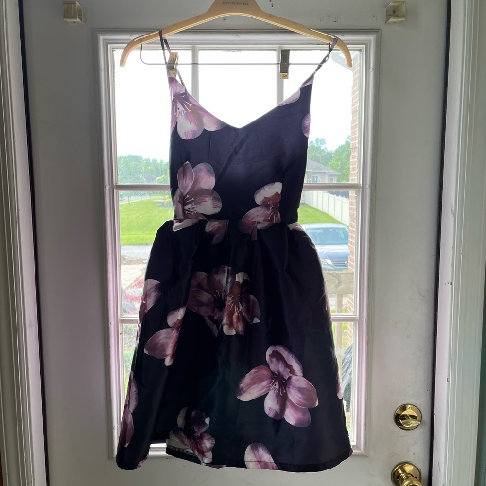 Floral Mini Dress - Picture 3 of 6